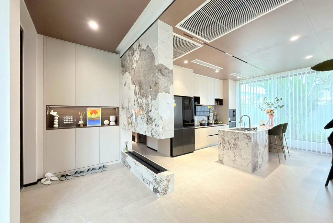 HS1510 – 4Bedroom Luxury Pool Villa House for Sale in Lavender Villa in Sukhumvit Rd.