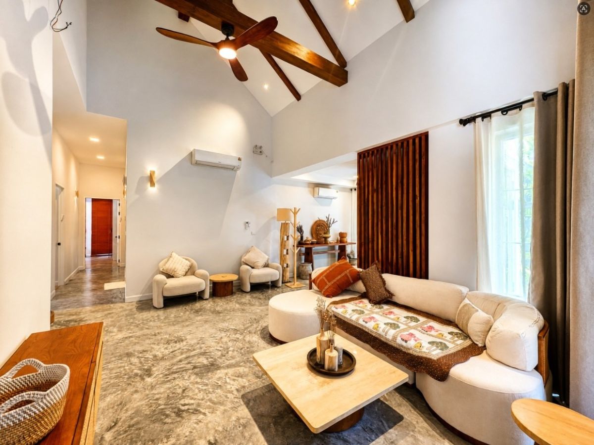 HR0893 – 4Bedroom Pool Villa Style Resort for Rent in Huay Yai