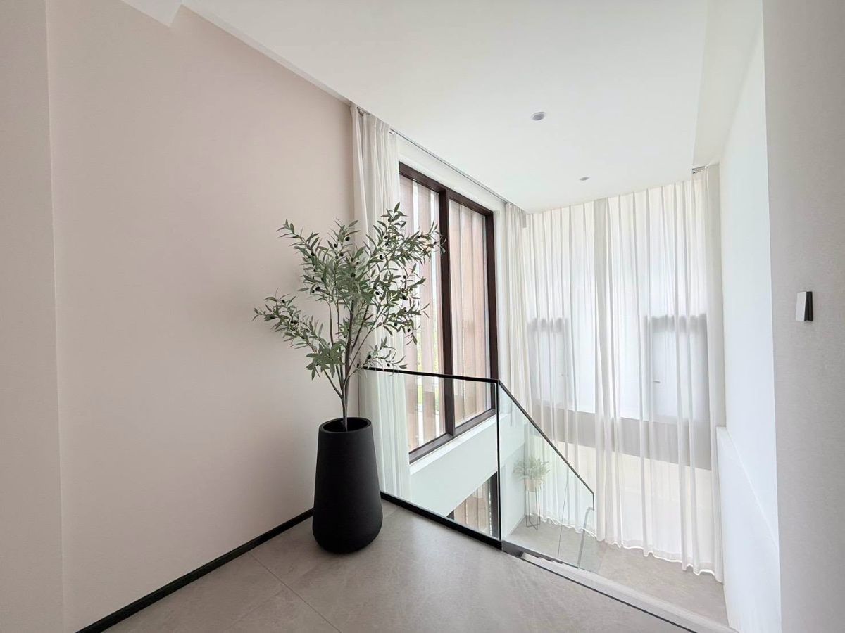 HS1510 – 4Bedroom Luxury Pool Villa House for Sale in Lavender Villa in Sukhumvit Rd.