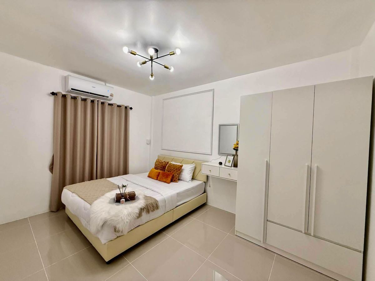 17 TS0175- 4Bedroom Townhouse for Sale in Pattaya Green Villed in Soi Siam Country Club