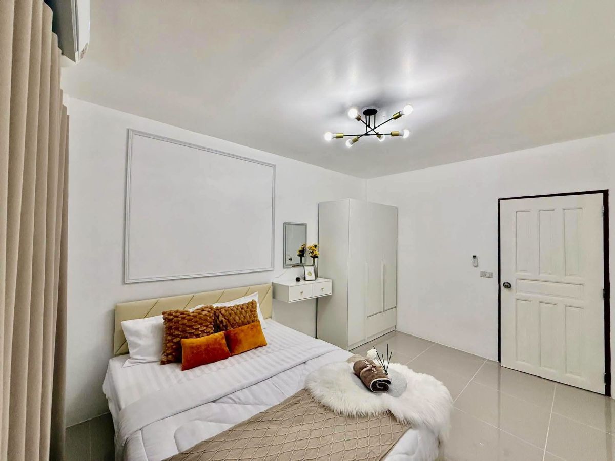 18 TS0175- 4Bedroom Townhouse for Sale in Pattaya Green Villed in Soi Siam Country Club