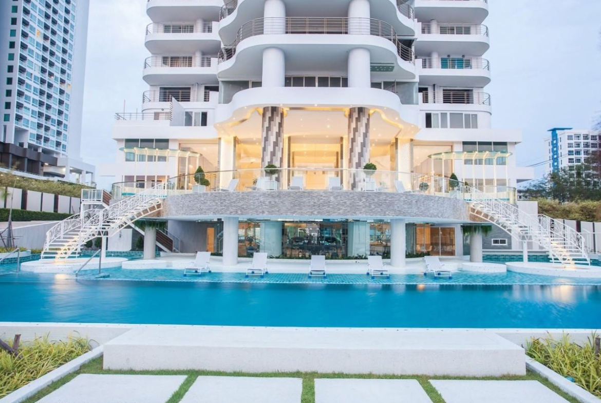 CS3019 – 3Bedroom Condominium for Sale/Rent in La Royal Beach in Na Jomtien