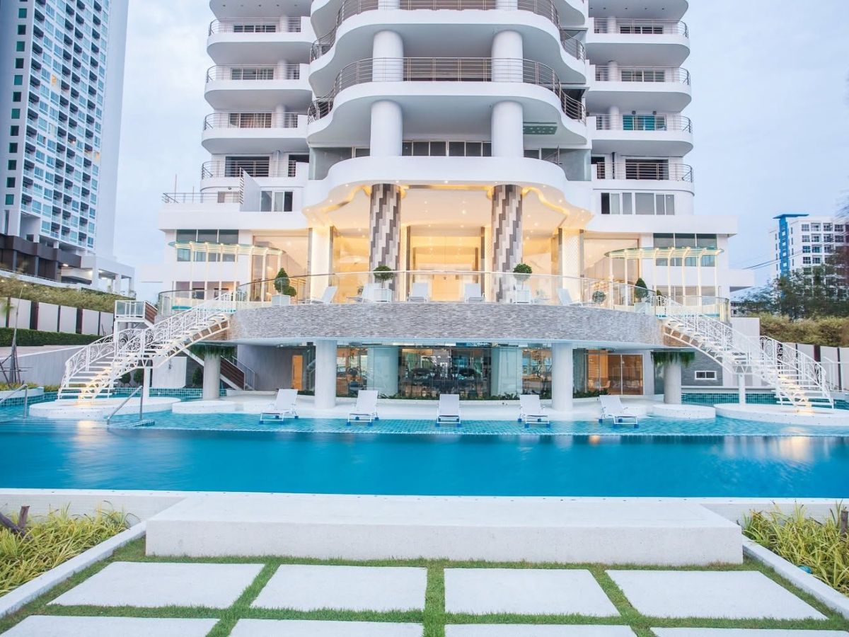 CS3019 – 3Bedroom Condominium for Sale/Rent in La Royal Beach in Na Jomtien