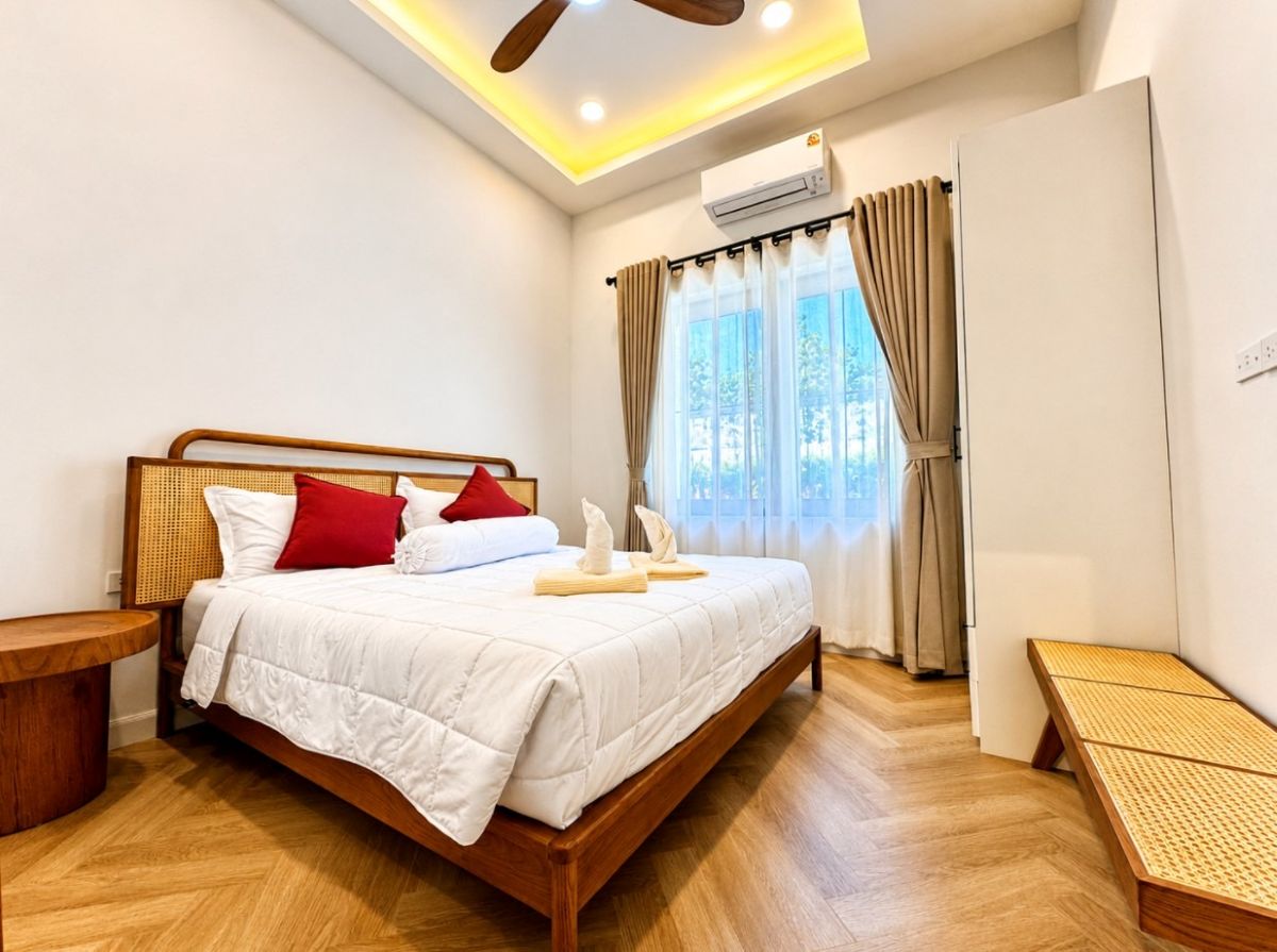 HR0893 – 4Bedroom Pool Villa Style Resort for Rent in Huay Yai