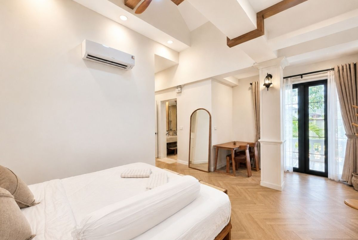 HR0893 – 4Bedroom Pool Villa Style Resort for Rent in Huay Yai