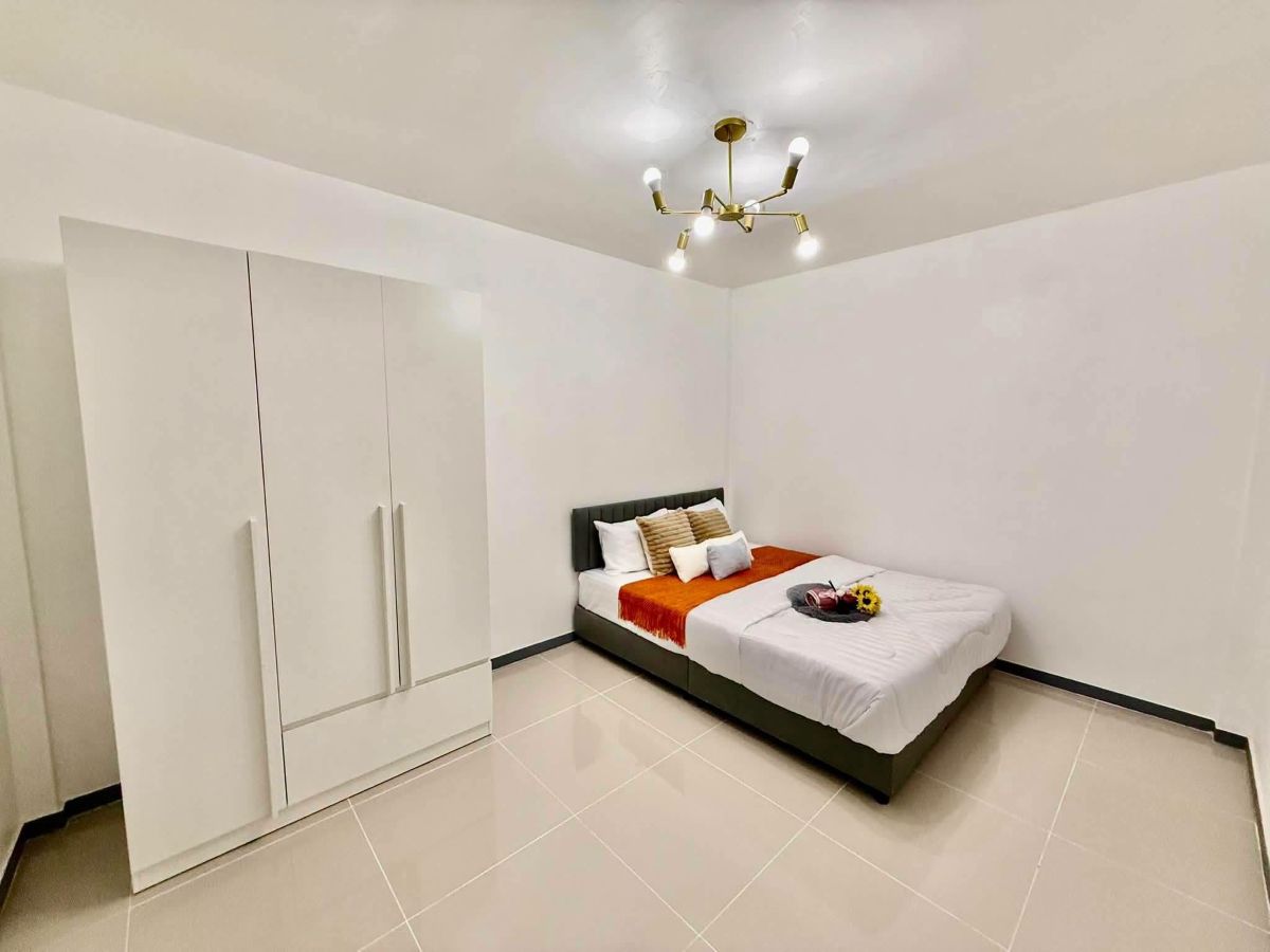 25 TS0175- 4Bedroom Townhouse for Sale in Pattaya Green Villed in Soi Siam Country Club
