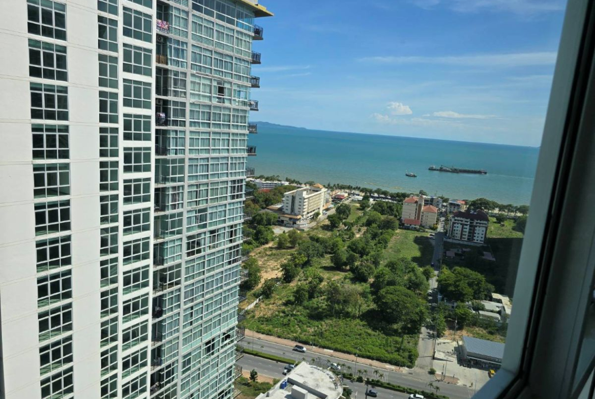 CS3024 – 1Bedroom Condominium for Sale in The Twin Tower in Jomtien