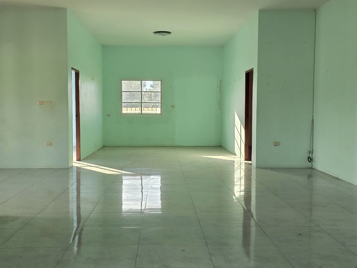 3 HS1512 – 1Bedroom Unfurnished single-story house with 1 rai of land at Pong Klang Soi 5 in Mabprachan.