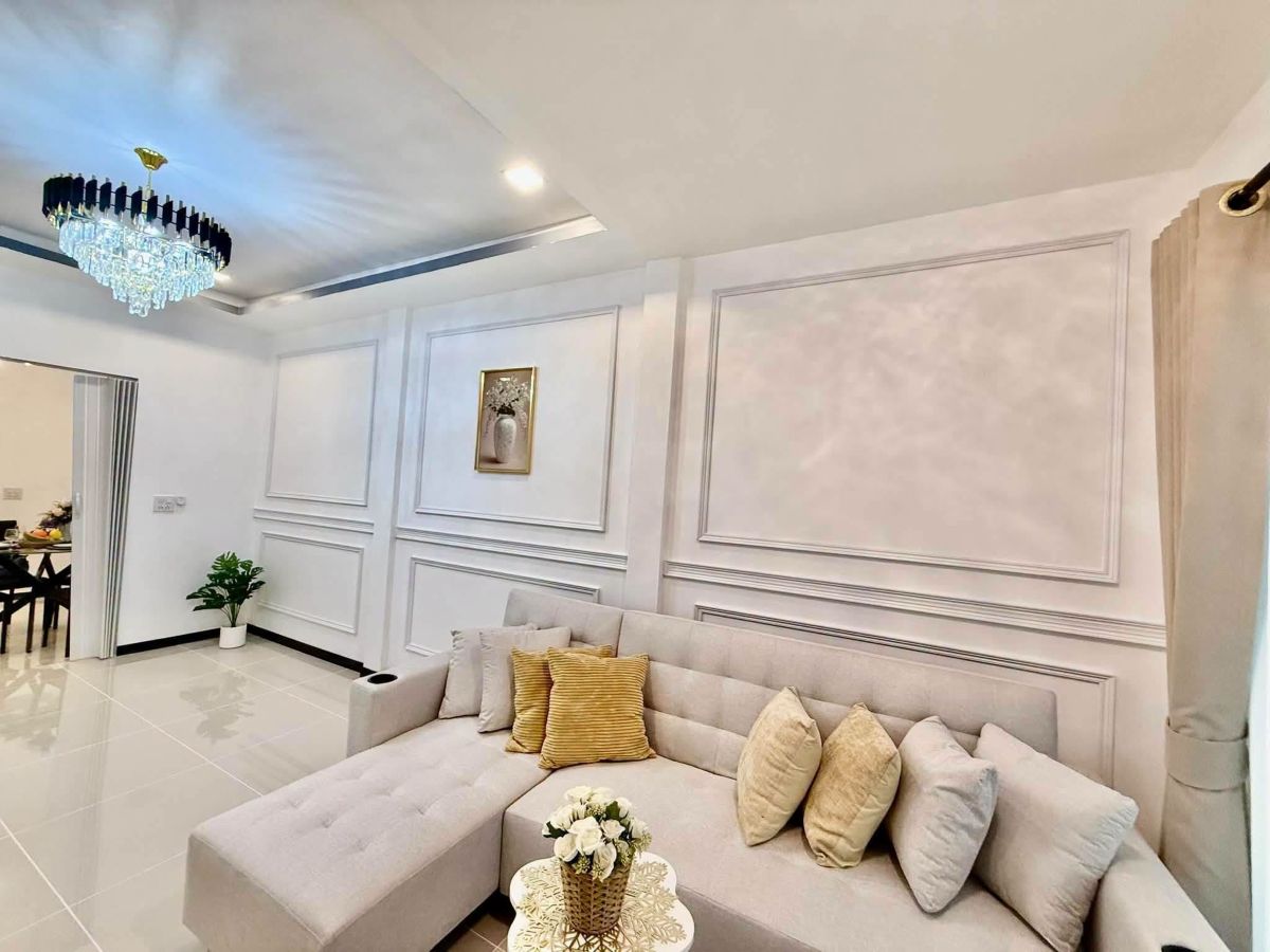3 TS0175- 4Bedroom Townhouse for Sale in Pattaya Green Villed in Soi Siam Country Club