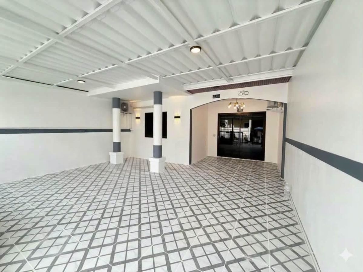30 TS0175- 4Bedroom Townhouse for Sale in Pattaya Green Villed in Soi Siam Country Club