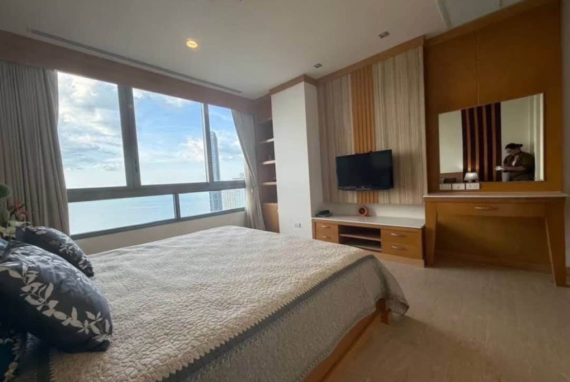 CS3021 – 3Bedroom Penthouse for Sale in NorthPoint  Condominium in Na Klua