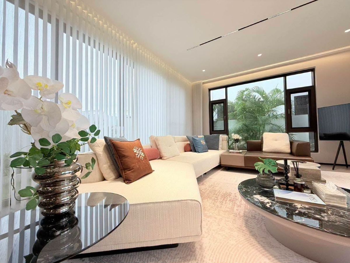 HS1510 – 4Bedroom Luxury Pool Villa House for Sale in Lavender Villa in Sukhumvit Rd.