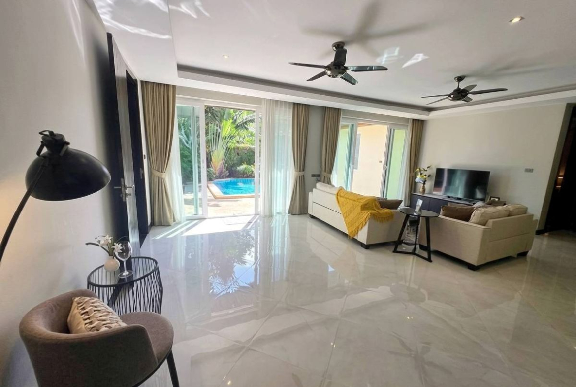 HS1507 – 4Bedroom Pool Villa House in Whispering Palms Villa in Mabprachan