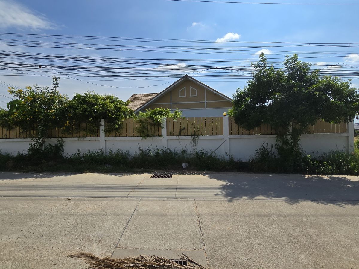 5 HS1512 – 1Bedroom Unfurnished single-story house with 1 rai of land at Pong Klang Soi 5 in Mabprachan.