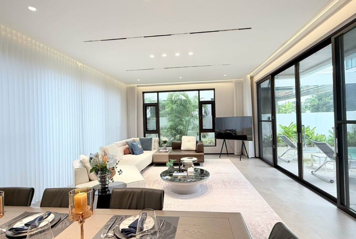 HS1510 – 4Bedroom Luxury Pool Villa House for Sale in Lavender Villa in Sukhumvit Rd.