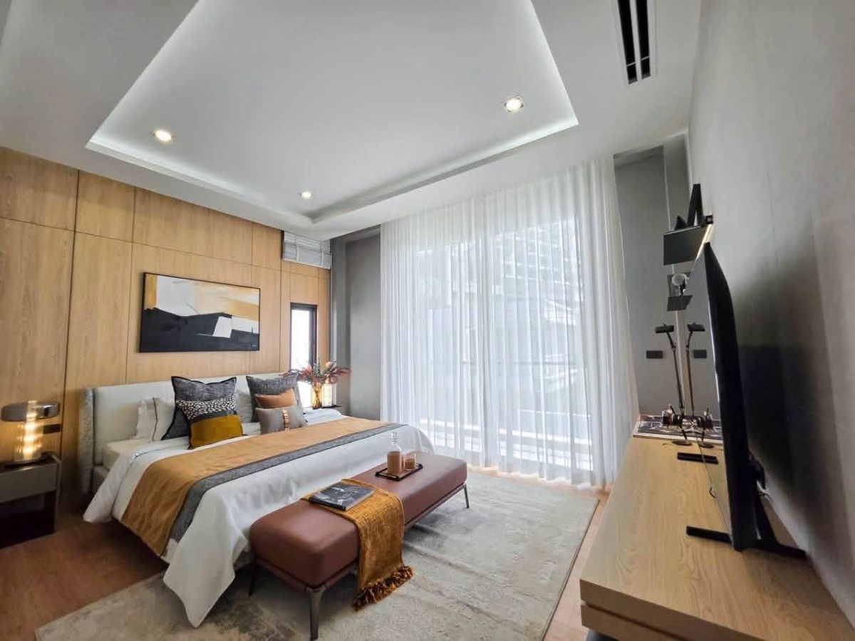 HS1516 – 6Bedroom 4-Storey detached Pool Villa House for Sale in Luxury Vistra Villa in Pattaya Tai