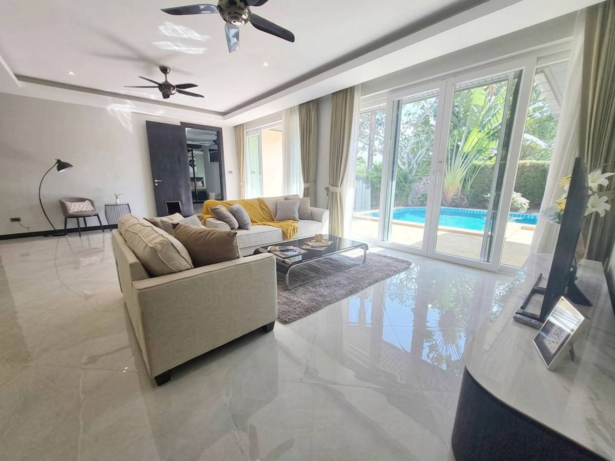 7 HS1507 – 4Bedroom Pool Villa House in Whispering Palms Villa in Mabprachan