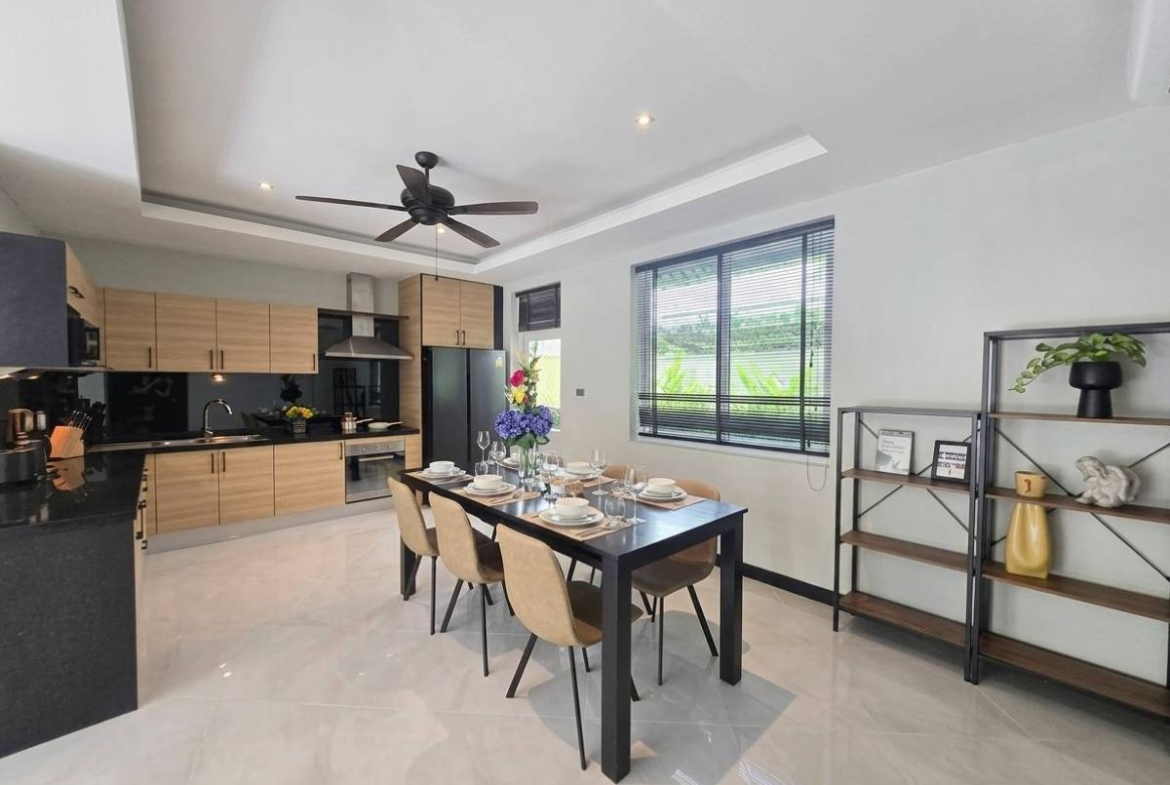 HS1507 – 4Bedroom Pool Villa House in Whispering Palms Villa in Mabprachan