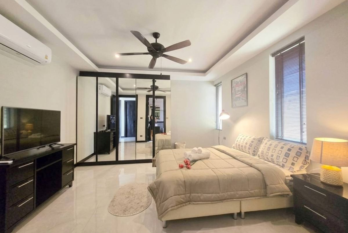 HS1507 – 4Bedroom Pool Villa House in Whispering Palms Villa in Mabprachan