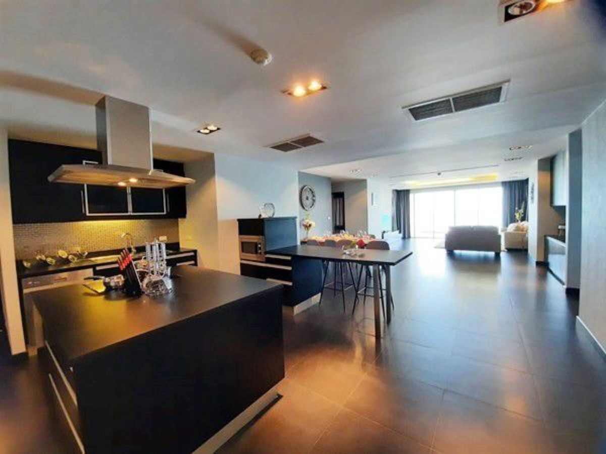 CS3019 – 3Bedroom Condominium for Sale/Rent in La Royal Beach in Na Jomtien