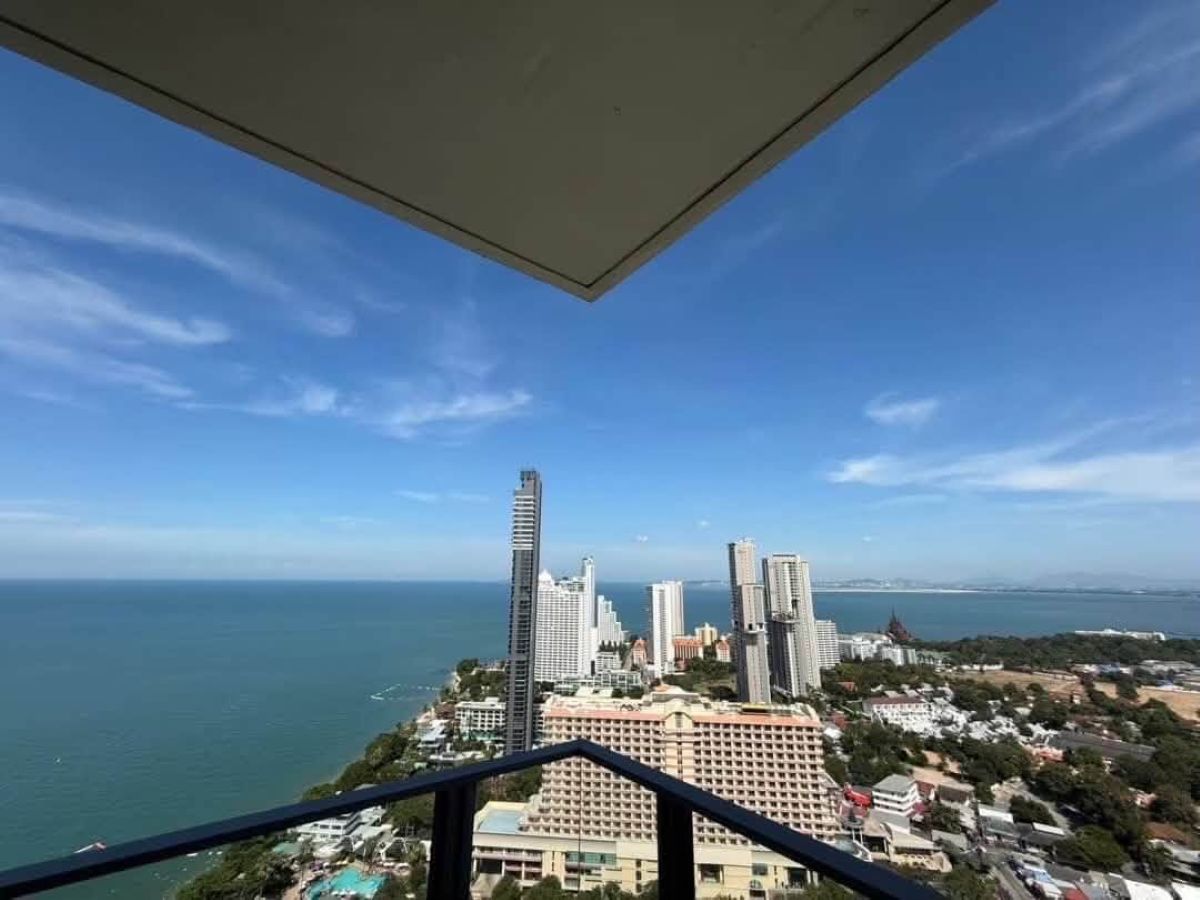 CS3021 – 3Bedroom Penthouse for Sale in NorthPoint  Condominium in Na Klua