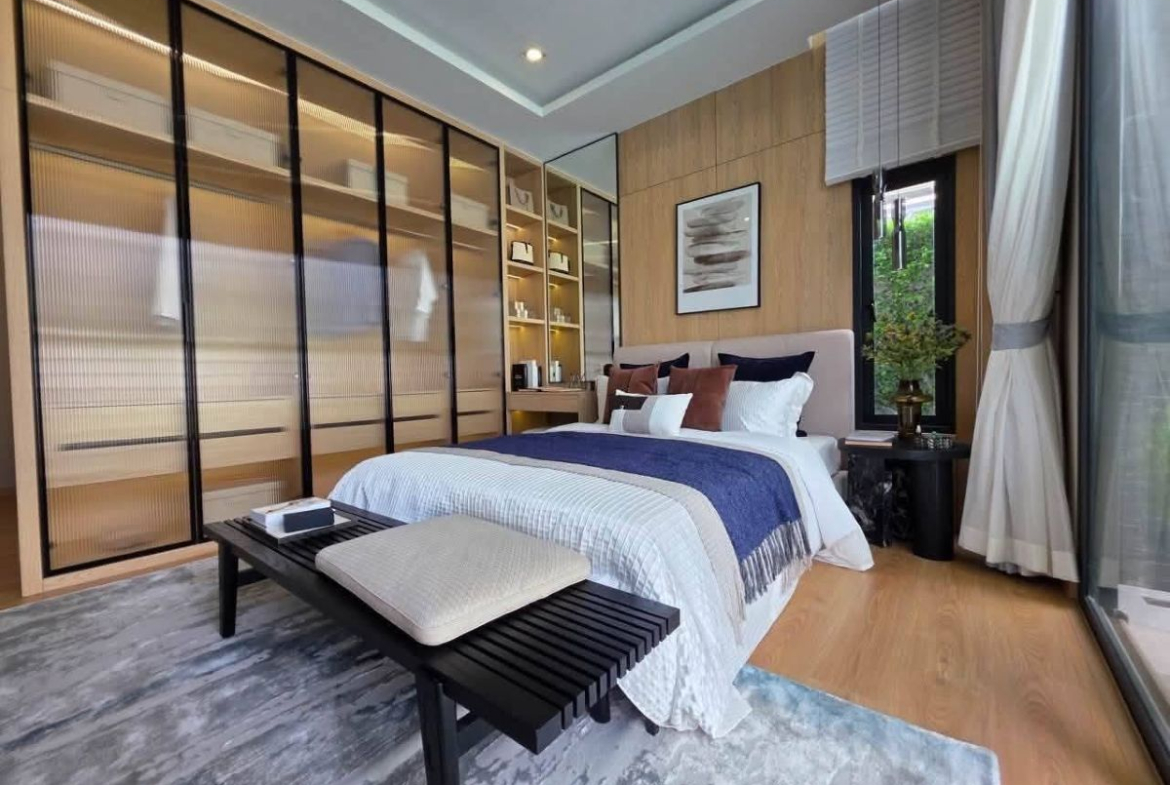 HS1516 – 6Bedroom 4-Storey detached Pool Villa House for Sale in Luxury Vistra Villa in Pattaya Tai