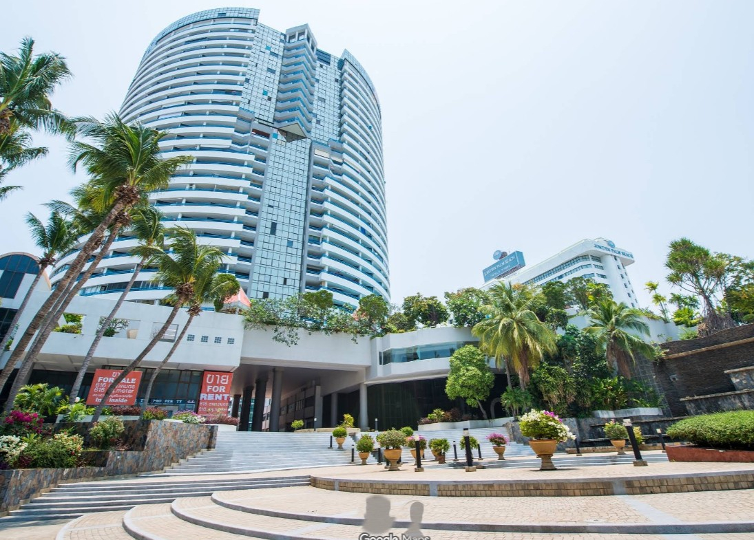 CS3027 – 2Bedroom condominium for sale in Jomtien Plaza Condotel in Jomtien