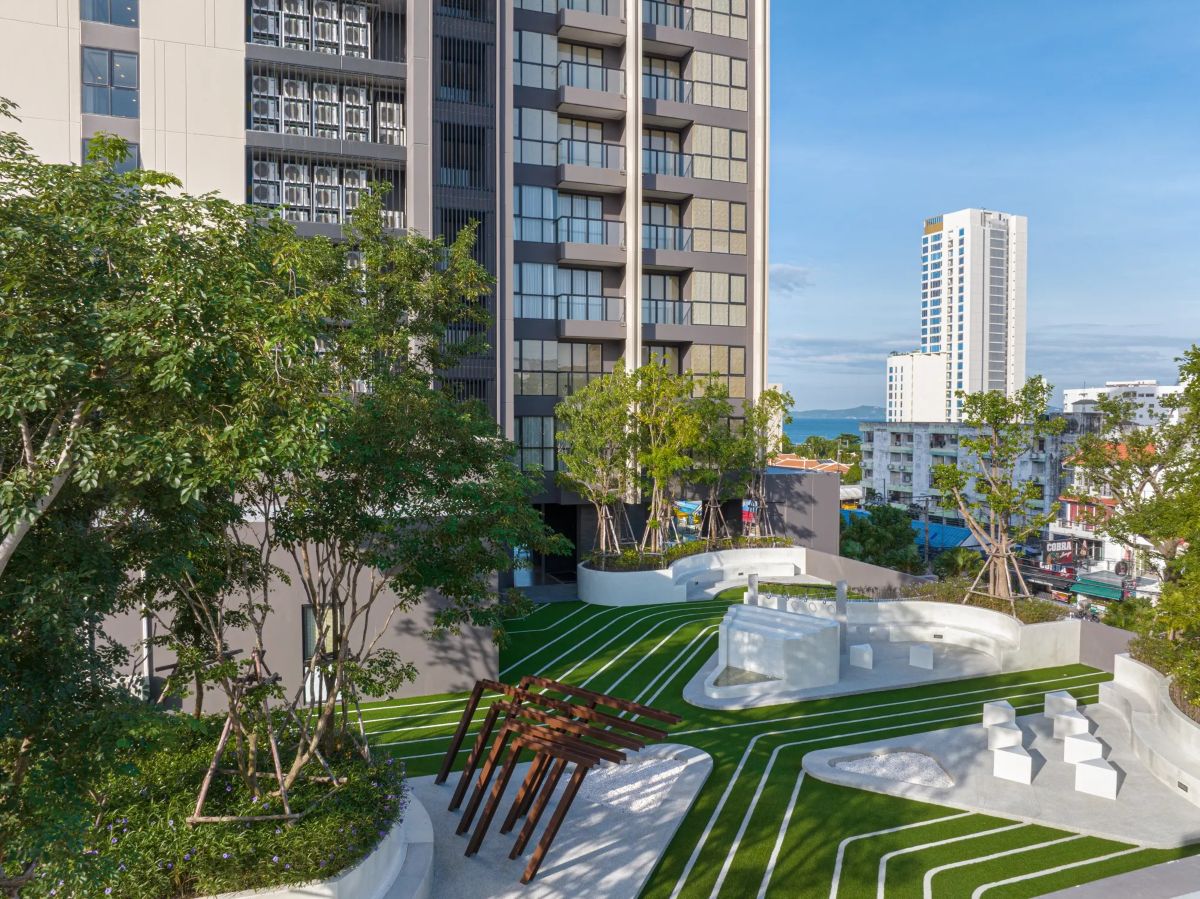 CS3029 – 2Bedroom Panorama Condominium for Sale in The Panora Pattaya in Phratamnak