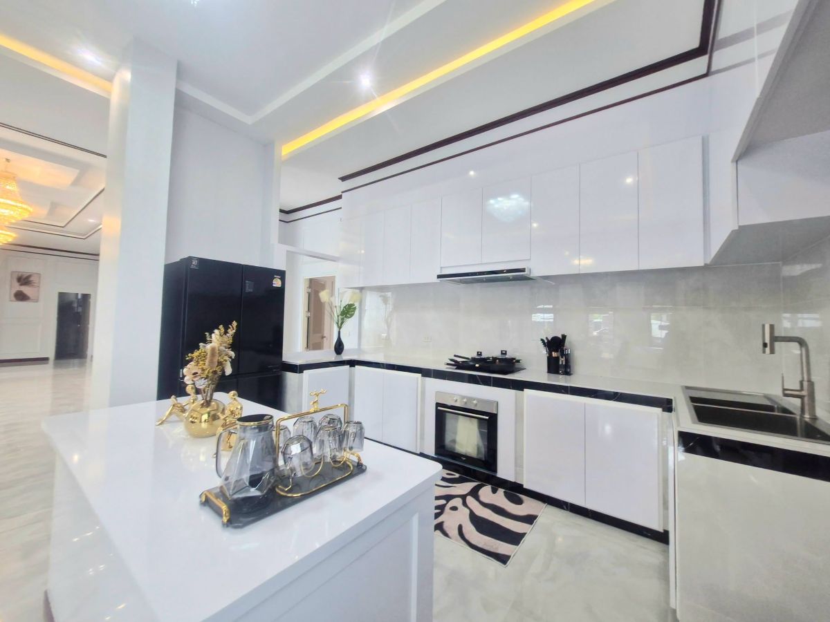 HS1522 – 4Bedroom Pool Villa House for Sale in Soi K9 in Huay Yai