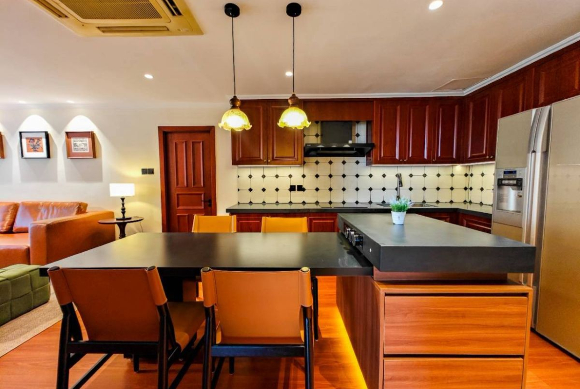 CS3027 – 2Bedroom condominium for sale in Jomtien Plaza Condotel in Jomtien