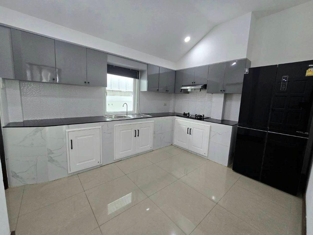 10 HS1526 – 3Bedrooms Single House for Sale in Soi Siam Country Club