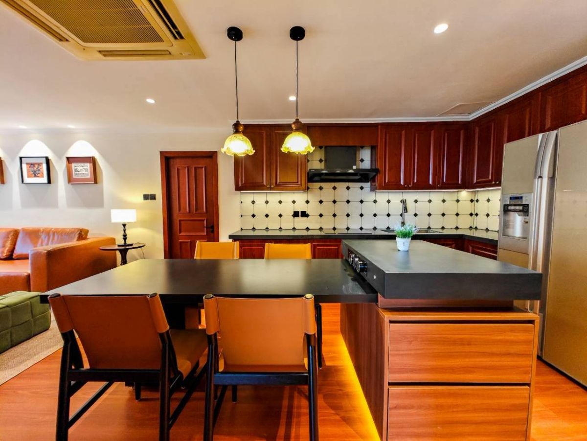 CS3027 – 2Bedroom condominium for sale in Jomtien Plaza Condotel in Jomtien