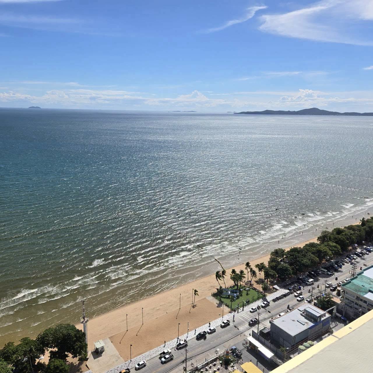 CR0309 -2Bedrooms Condominium for Rent in Copacabana Beach Jomtien in Jomtien