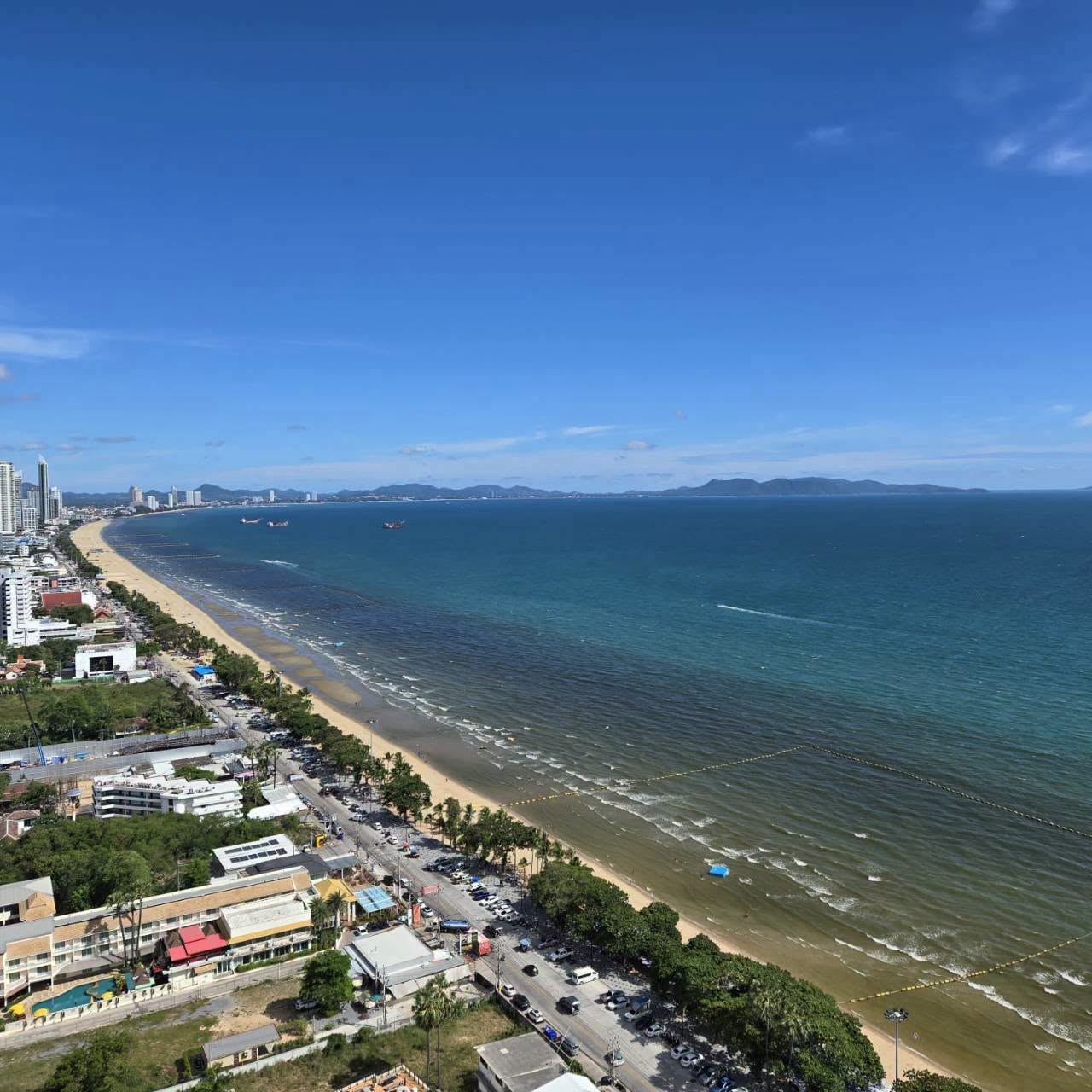 CR0309 -2Bedrooms Condominium for Rent in Copacabana Beach Jomtien in Jomtien