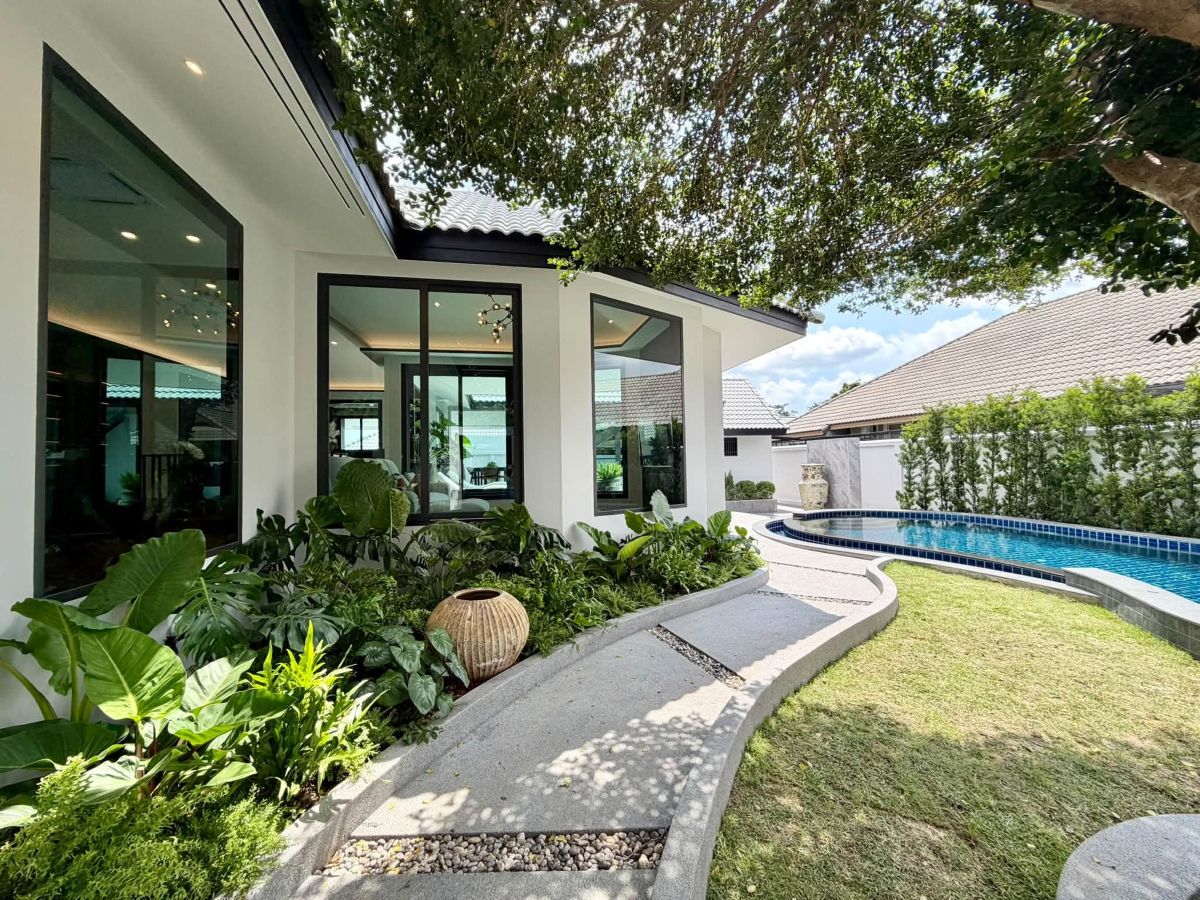HR0897 – 3Bedrooms Pool Villa House for Rent in Nibbana Shade Village in Thung Klom-Talman
