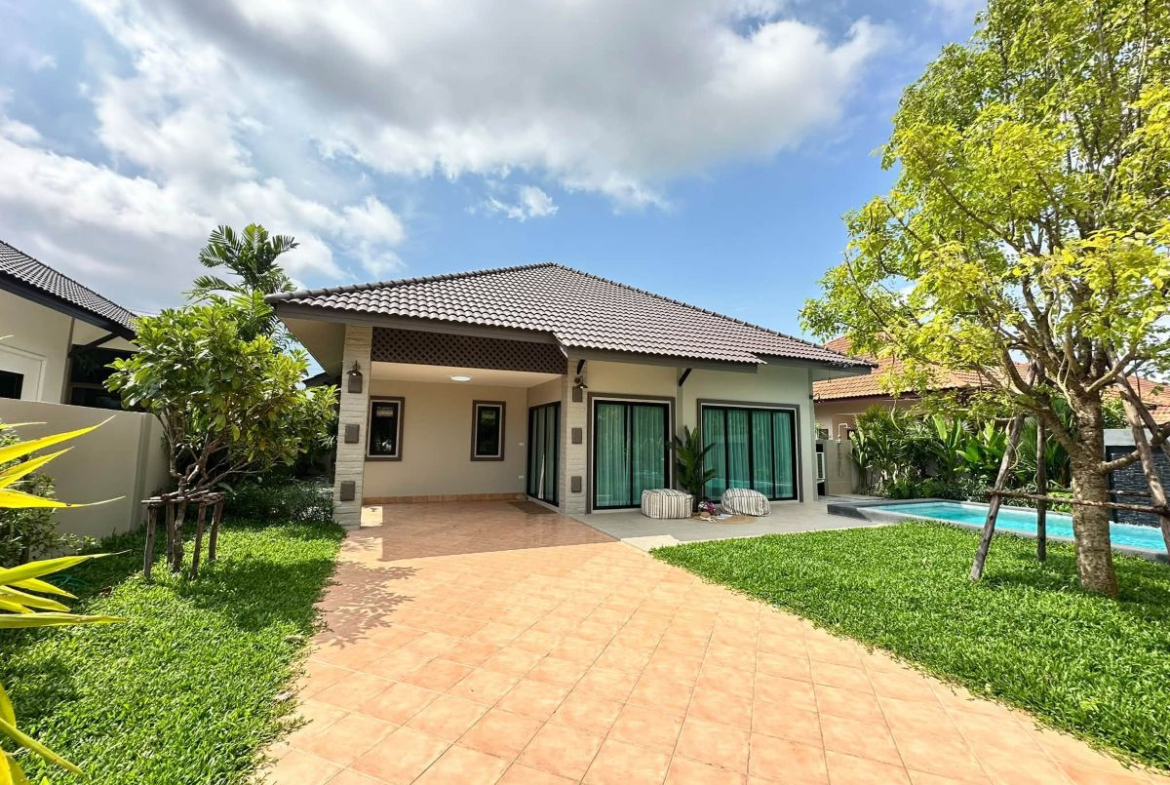 HS1519 – 3Bedroom Pool Villa House for Sale in Pattaya Paradise Village 1 in Nong Prue