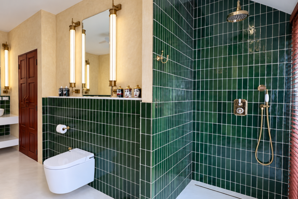 HS1521 – 5Bedrooms Bali Style Pool Villa House for Sale in Thabali Village in Thappraya Rd.