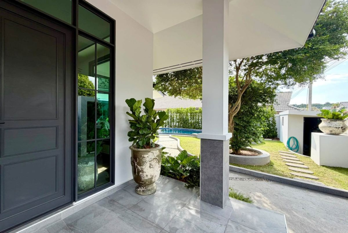 HR0897 – 3Bedrooms Pool Villa House for Rent in Nibbana Shade Village in Thung Klom-Talman
