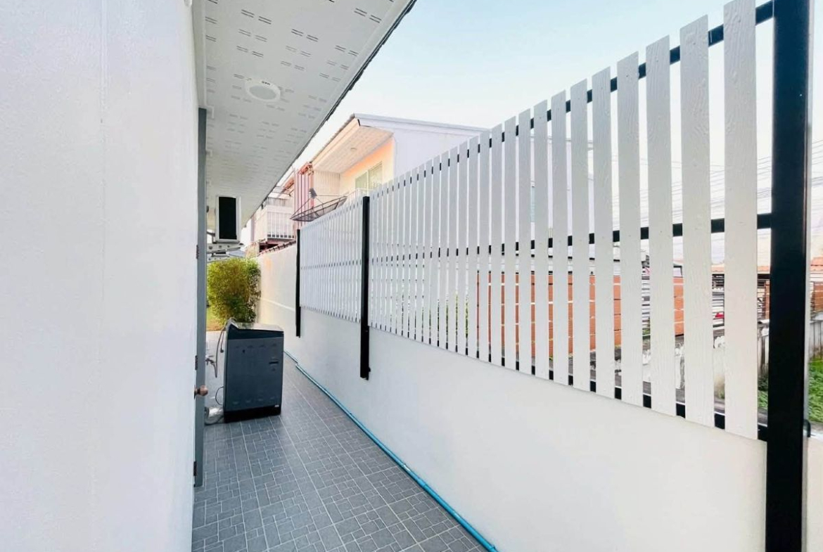 HS1527 – 3Bedroom Single House for Sale in Rattanakorn Village 19 in Soi Pornprapanimit 15