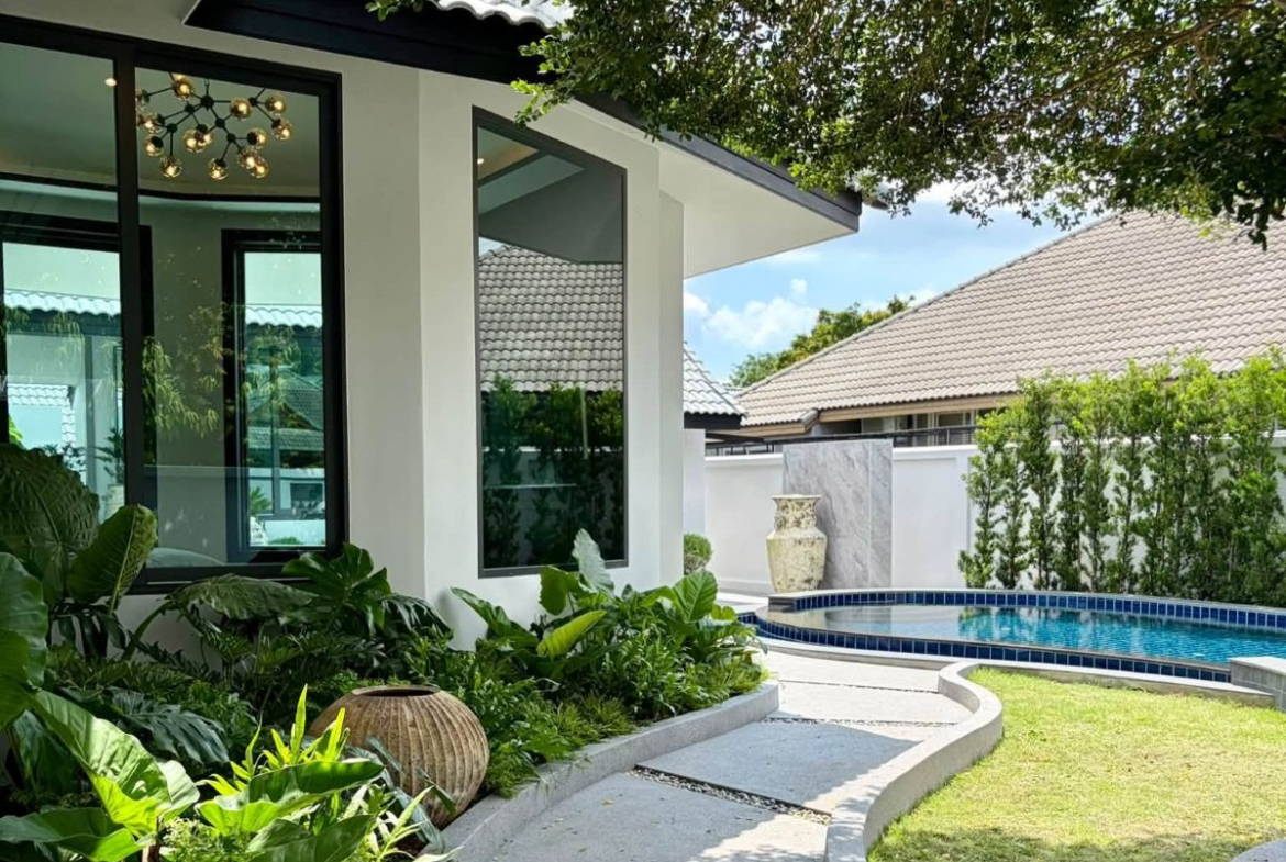 HR0897 – 3Bedrooms Pool Villa House for Rent in Nibbana Shade Village in Thung Klom-Talman