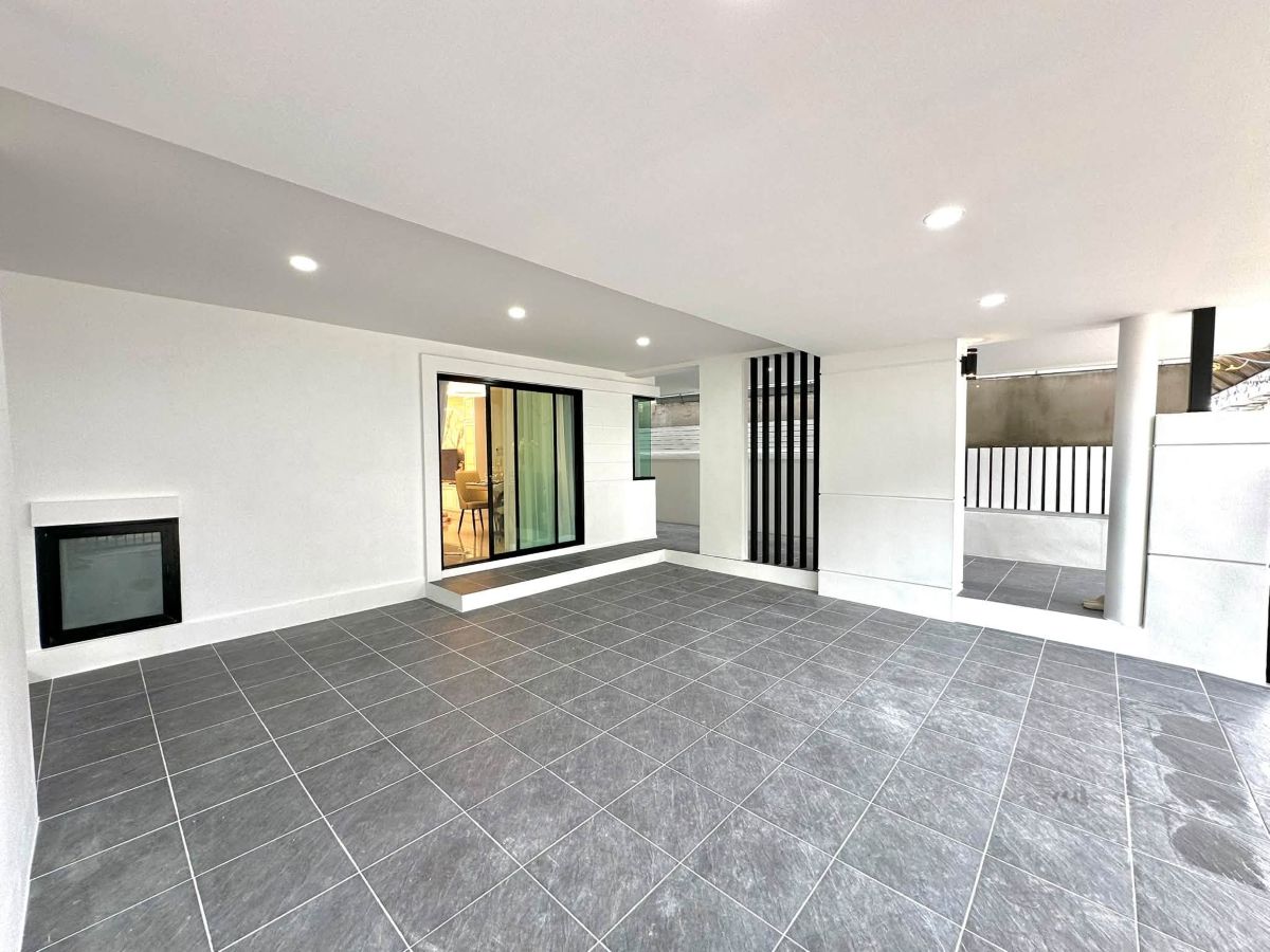 HS1518 – 3Bedroom 2-Storey Single House for Sale in Baan Fah Greenery Pattaya in Bang Lamung