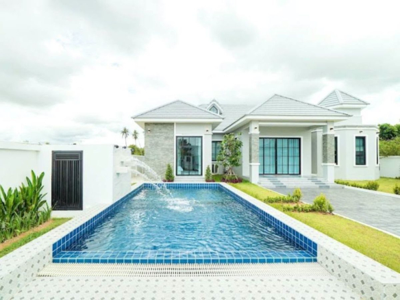 HS1522 – 4Bedroom Pool Villa House for Sale in Soi K9 in Huay Yai