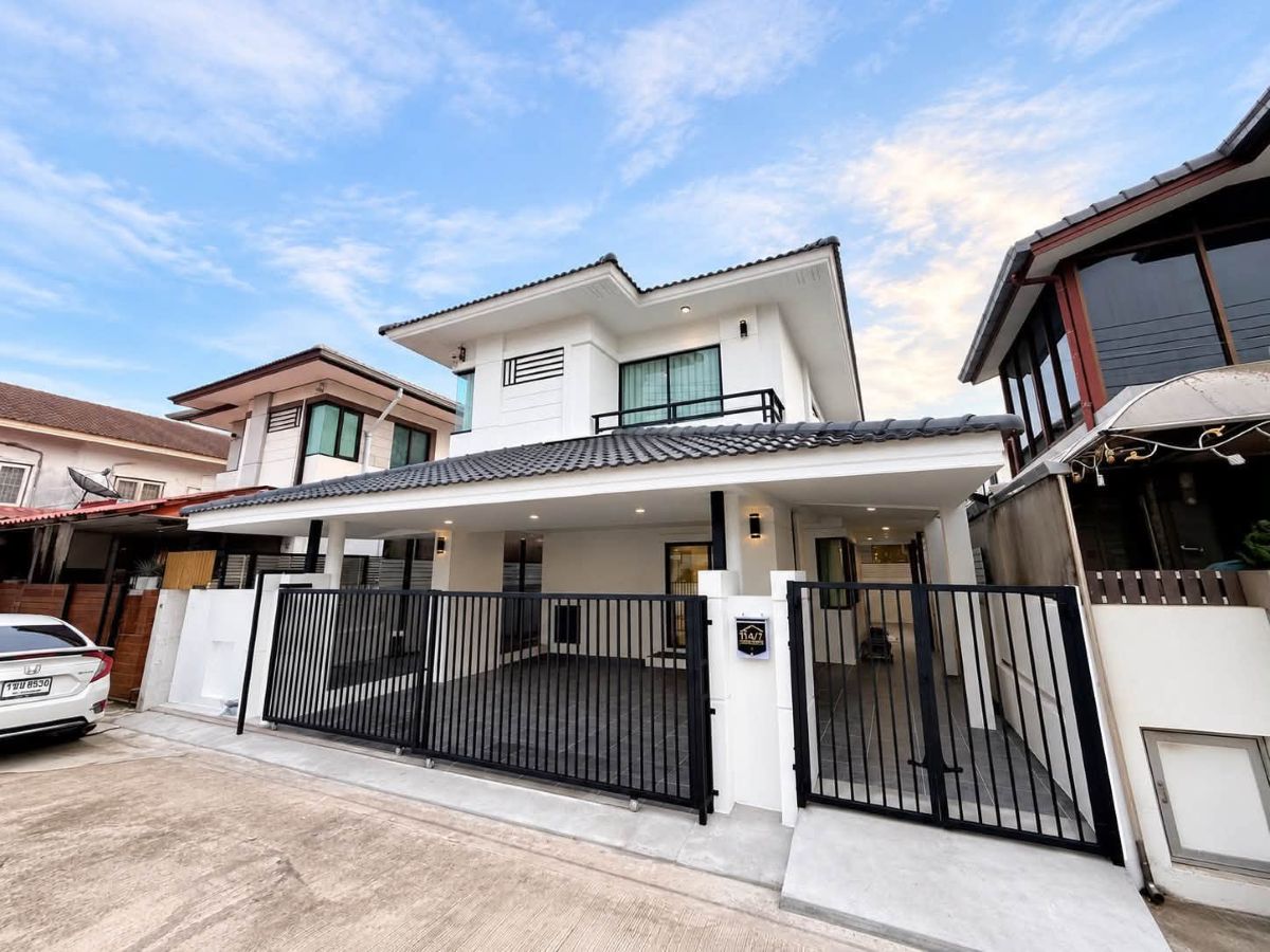 HS1518 – 3Bedroom 2-Storey Single House for Sale in Baan Fah Greenery Pattaya in Bang Lamung