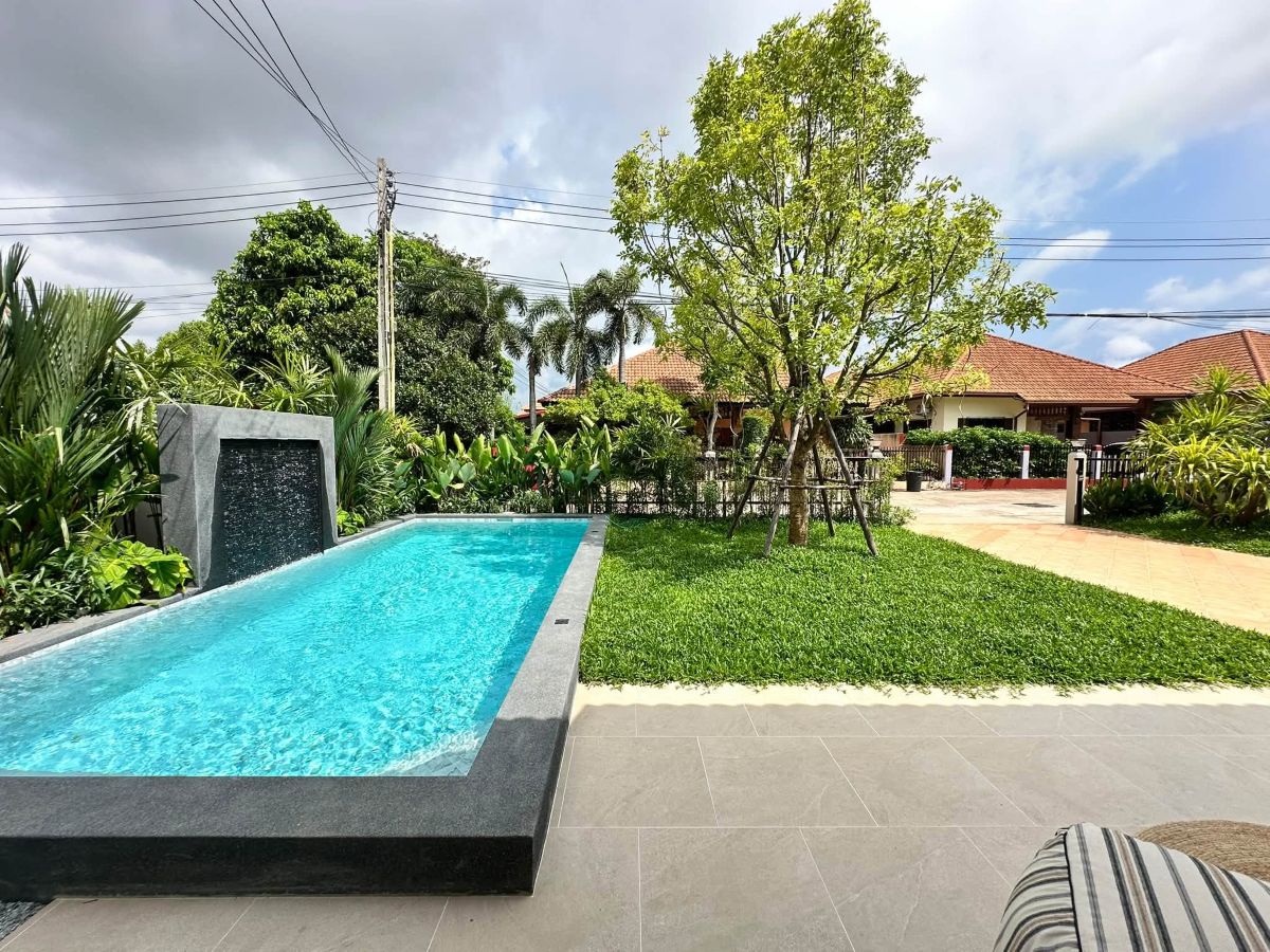 HS1519 – 3Bedroom Pool Villa House for Sale in Pattaya Paradise Village 1 in Nong Prue
