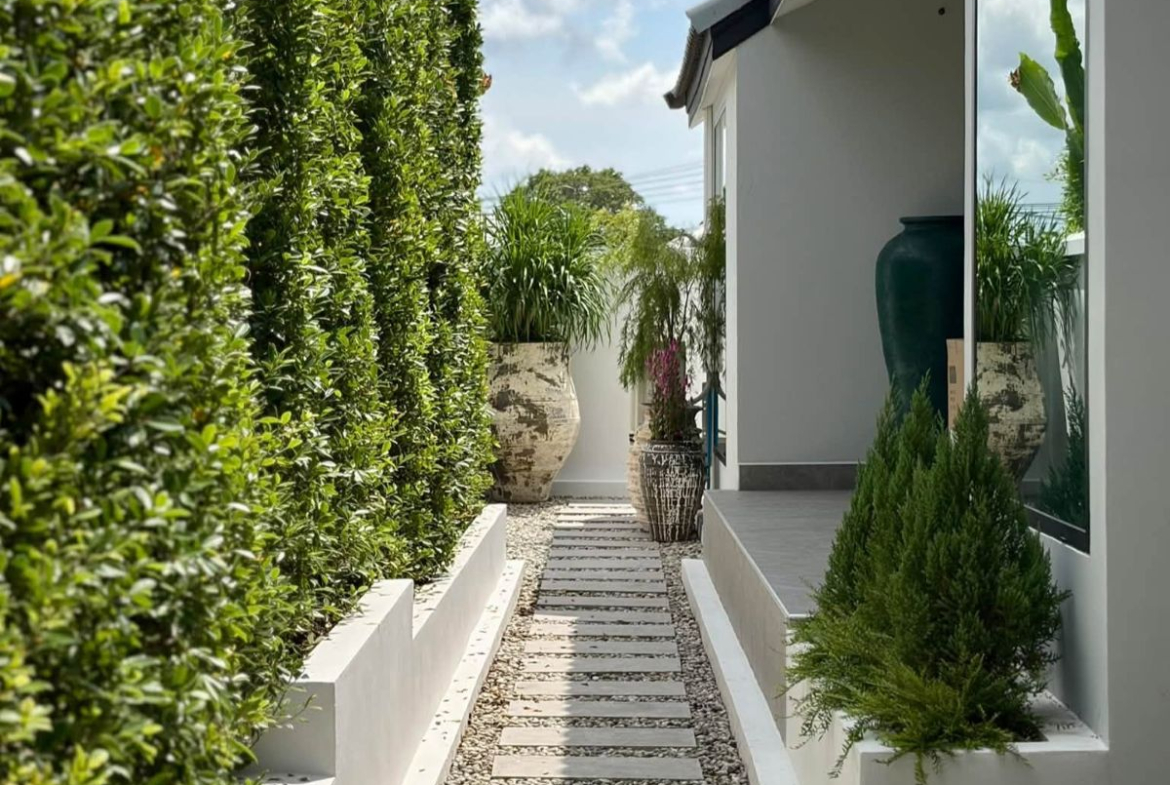 HR0897 – 3Bedrooms Pool Villa House for Rent in Nibbana Shade Village in Thung Klom-Talman