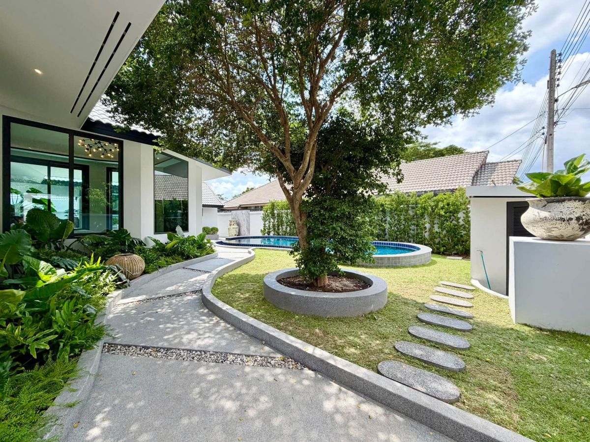 HR0897 – 3Bedrooms Pool Villa House for Rent in Nibbana Shade Village in Thung Klom-Talman