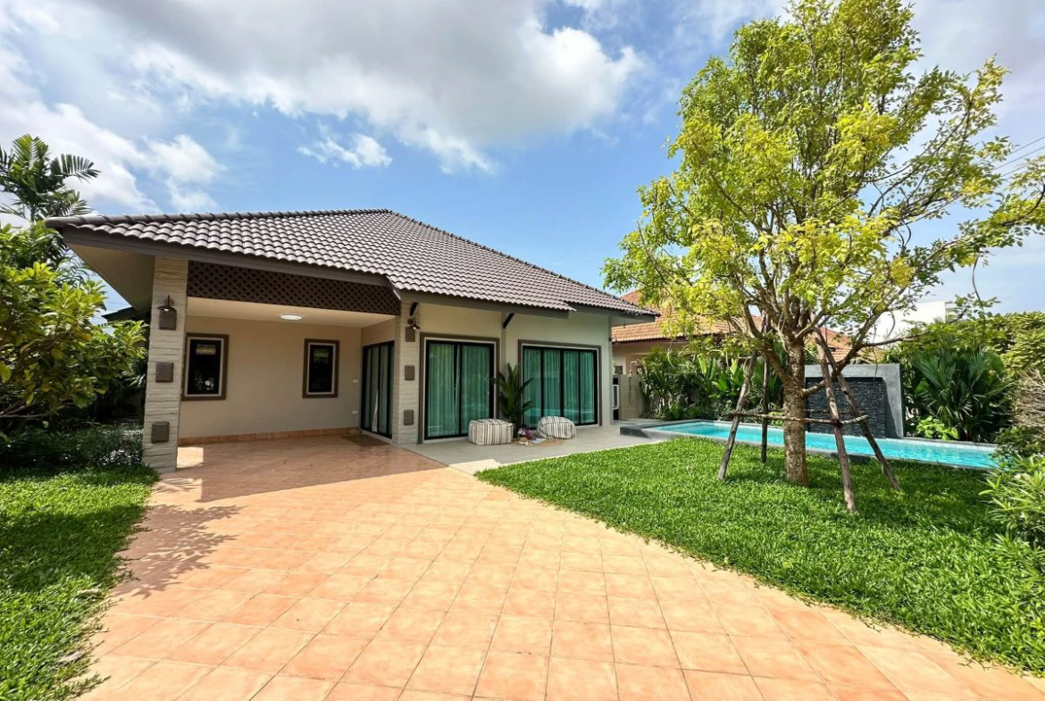 HS1519 – 3Bedroom Pool Villa House for Sale in Pattaya Paradise Village 1 in Nong Prue
