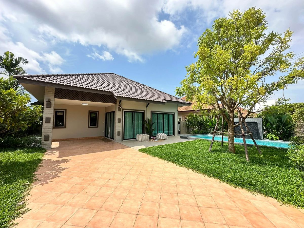 HS1519 – 3Bedroom Pool Villa House for Sale in Pattaya Paradise Village 1 in Nong Prue