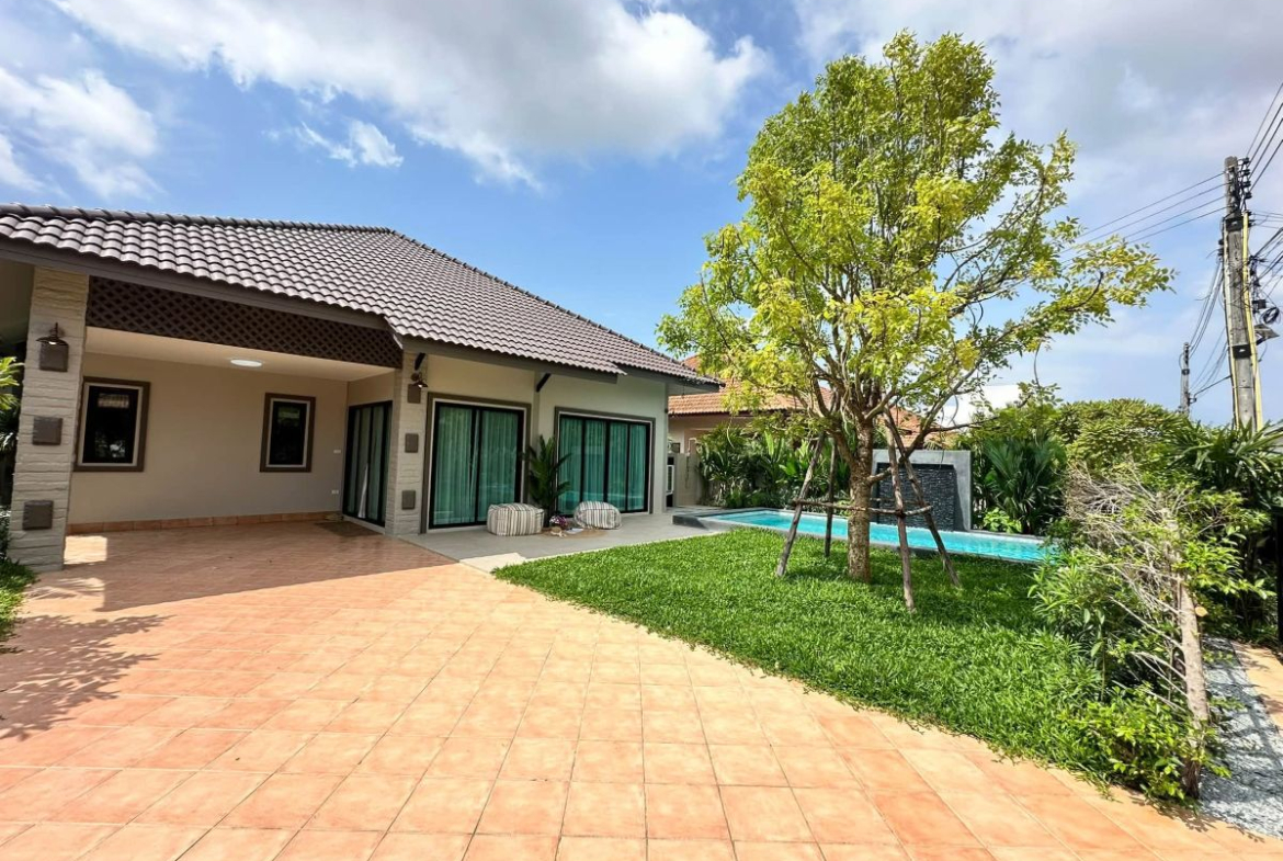 HS1519 – 3Bedroom Pool Villa House for Sale in Pattaya Paradise Village 1 in Nong Prue