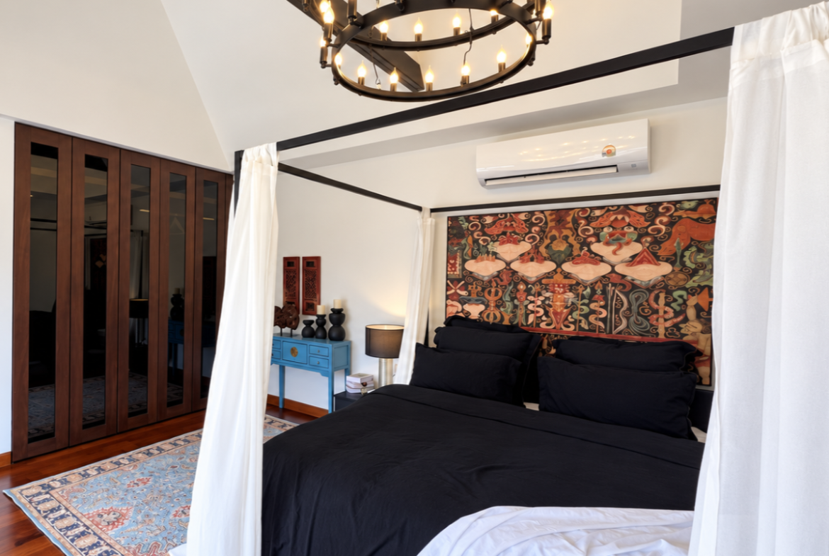 HS1521 – 5Bedrooms Bali Style Pool Villa House for Sale in Thabali Village in Thappraya Rd.